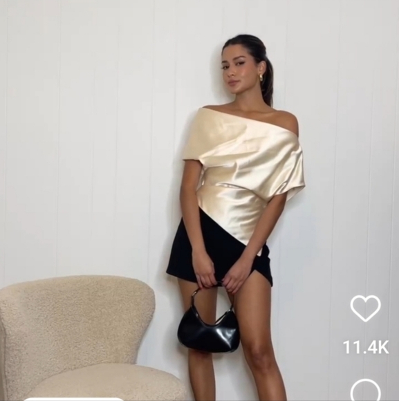 Zara ASYMMETRICAL SATIN EFFECT TOP - Picture 1 of 16